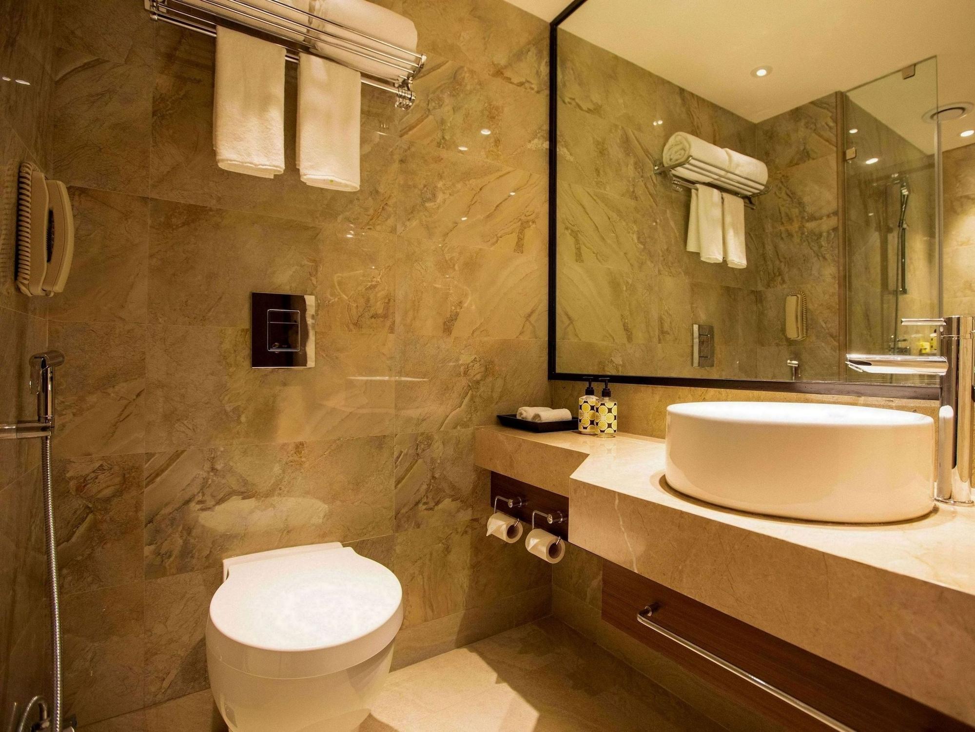 Lemon Tree Premier City Center פונה מראה חיצוני תמונה