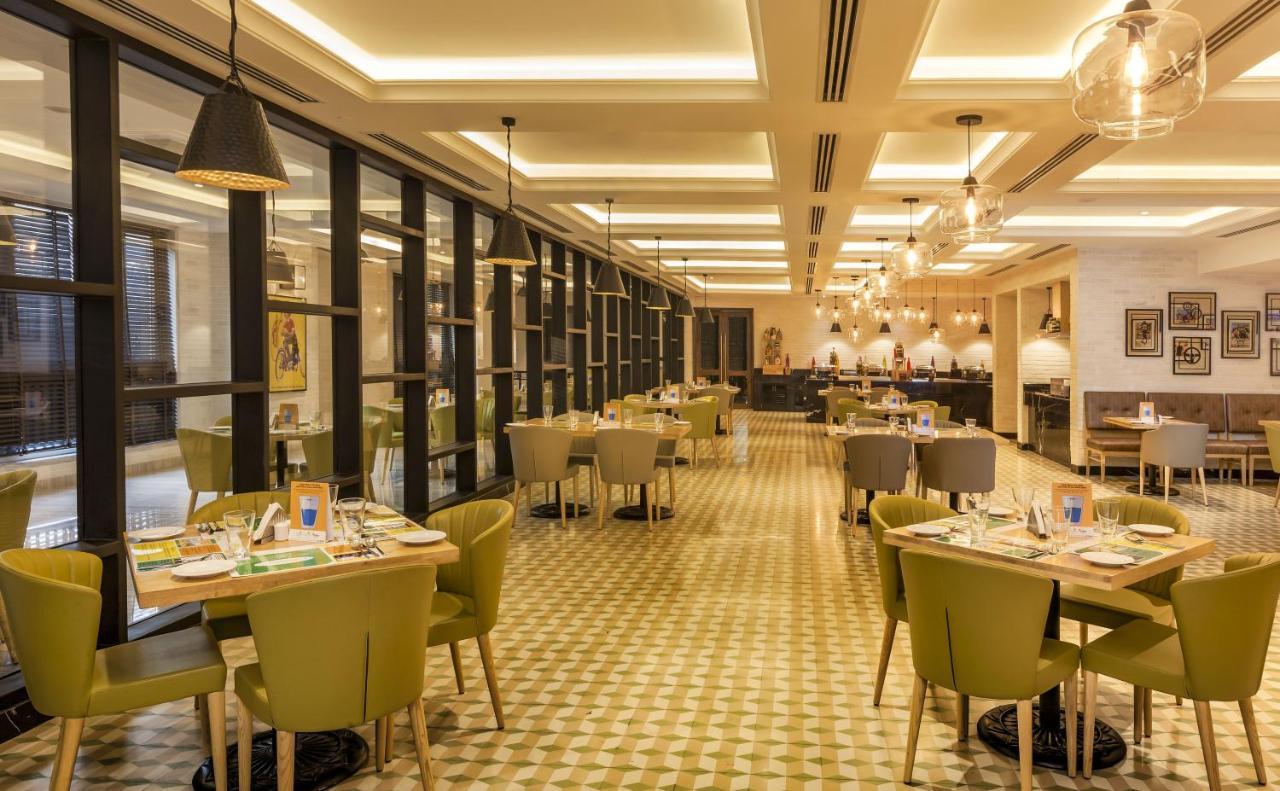 Lemon Tree Premier City Center פונה מראה חיצוני תמונה